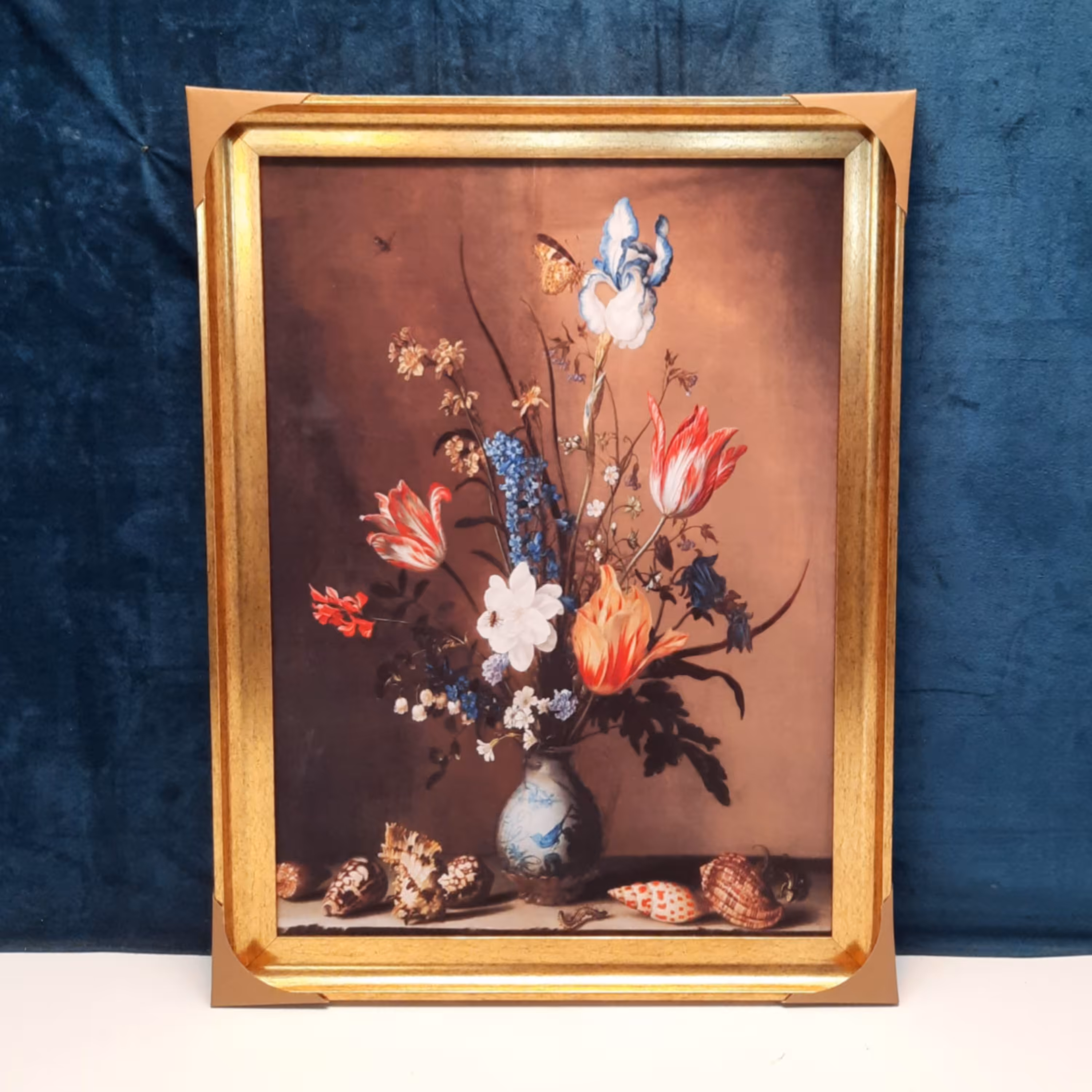 تابلو گل چاپ روی مخمل