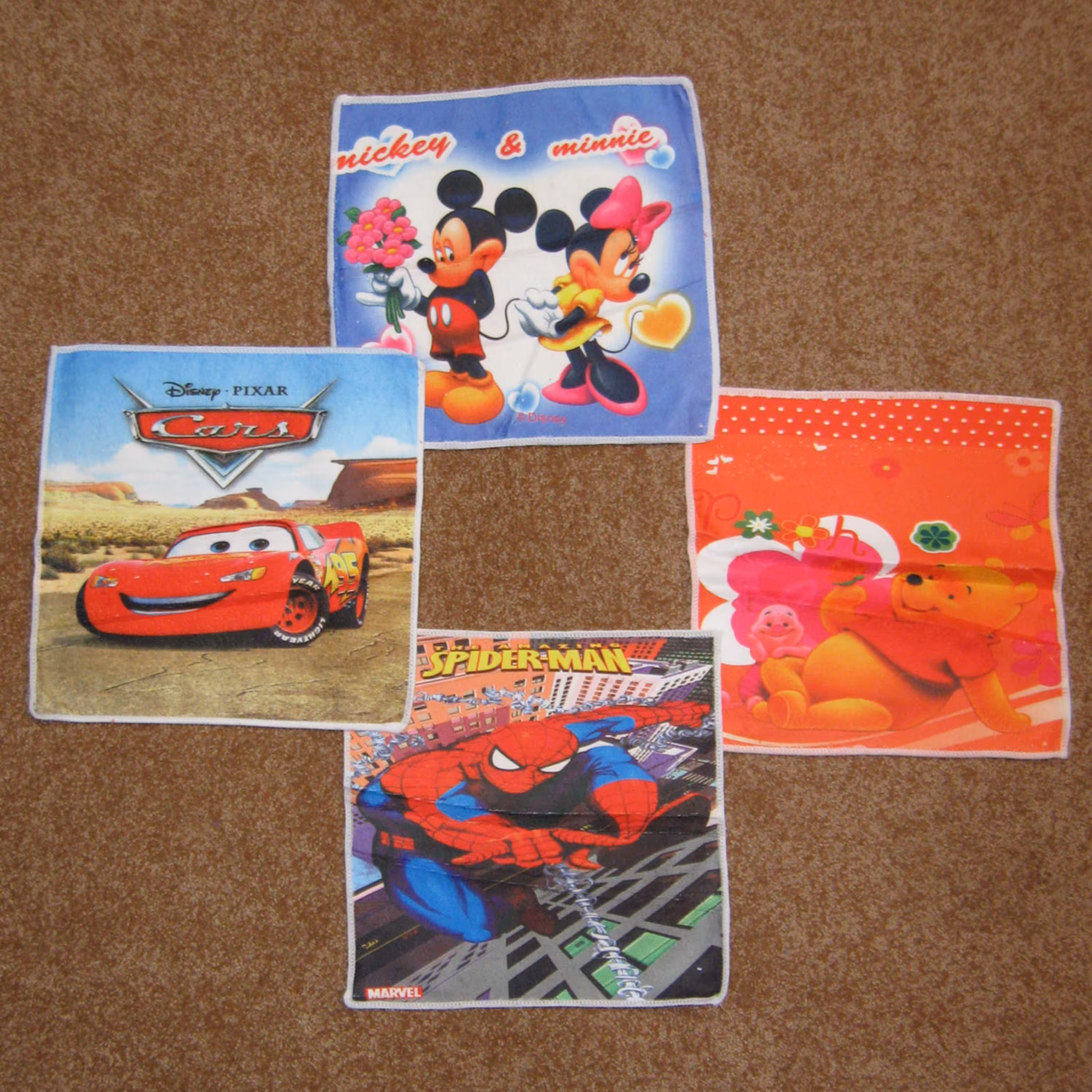 حوله دستی چاپی عروسکی سایز 30در30 سانتی متر بسته 12 عددی