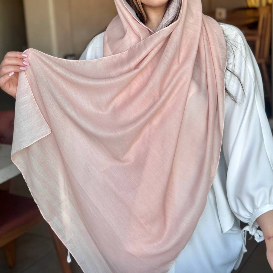 شال ساده نخی با رنگ زیبا  ri479