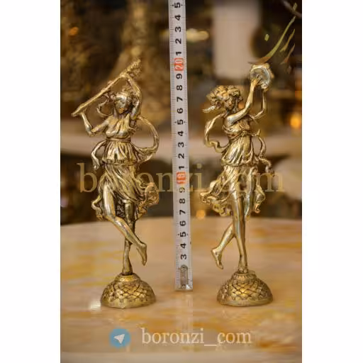 رومیزی برنزی طرح نوازنده جفتی
