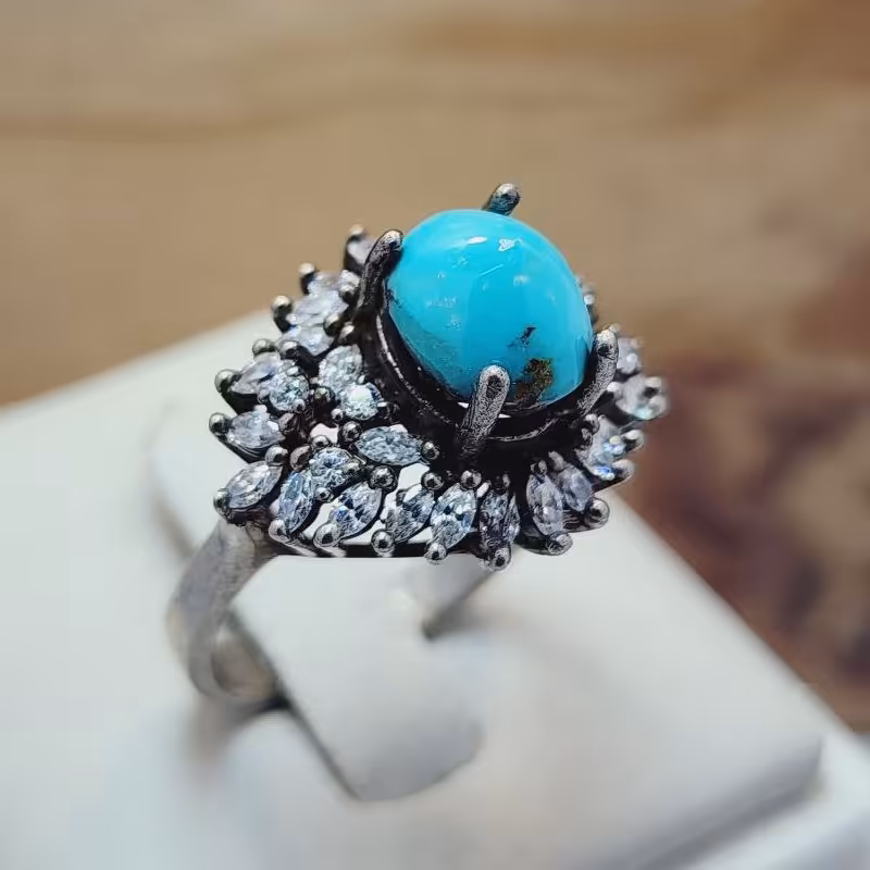 انگشتر نقره زیبا و لاکچری زنانه با نگین فیروزه نیشابور   اصل و معدنی