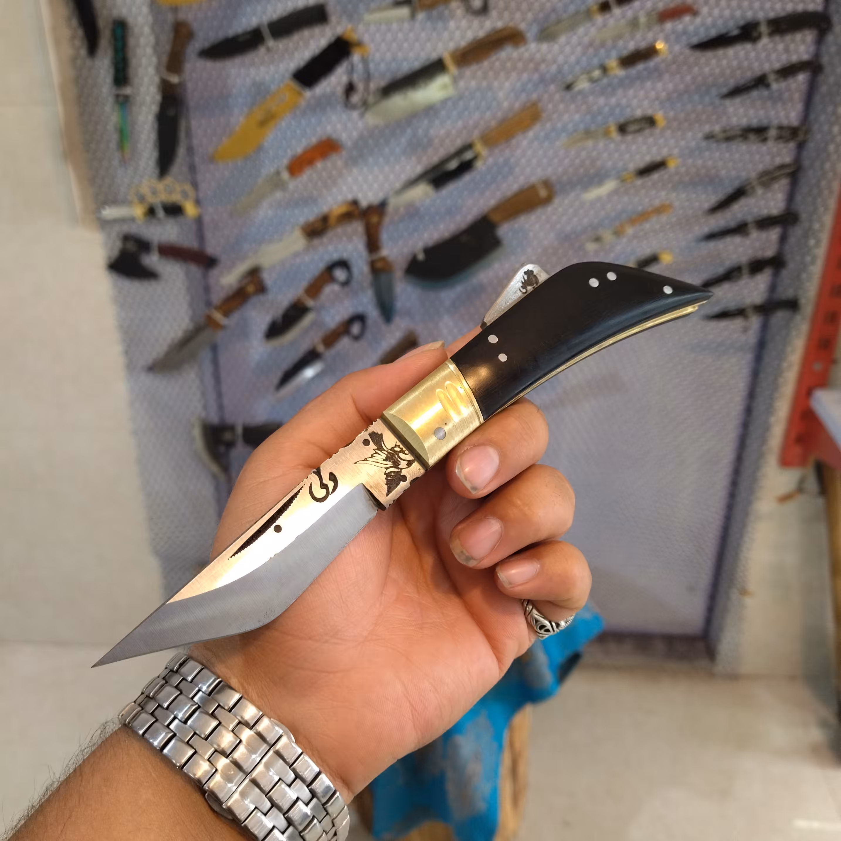 چاقو دنده ایی ولی