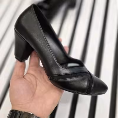 کفش پاشنه دار