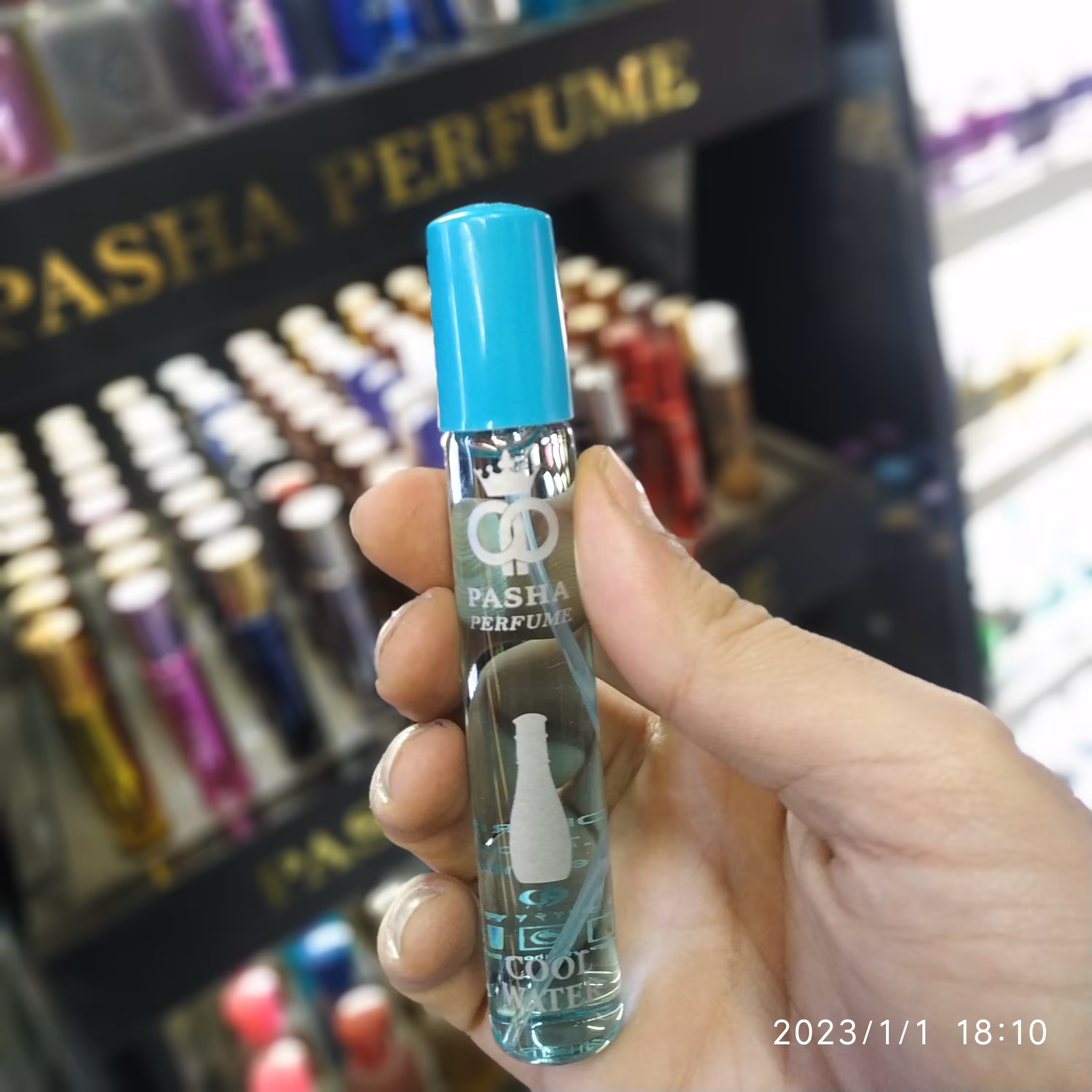 عطر جیبی دیویدف اف مناسب اقایان و بانوان