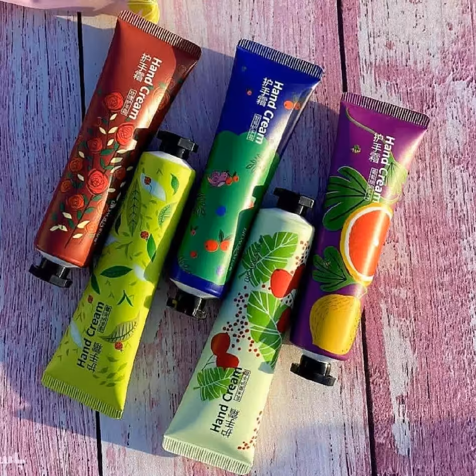 کرم مرطوب کننده فانتزی 