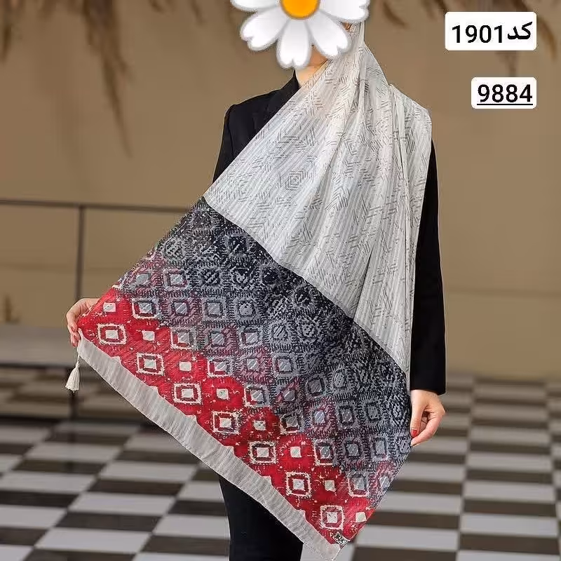 شال نخی منگوله دار  با کیفیت در رنگبندی متنوع و شاد   روی سر ساده و پایین حاشیه دار  با هرلباس و مانتویی براحتی ست میشه