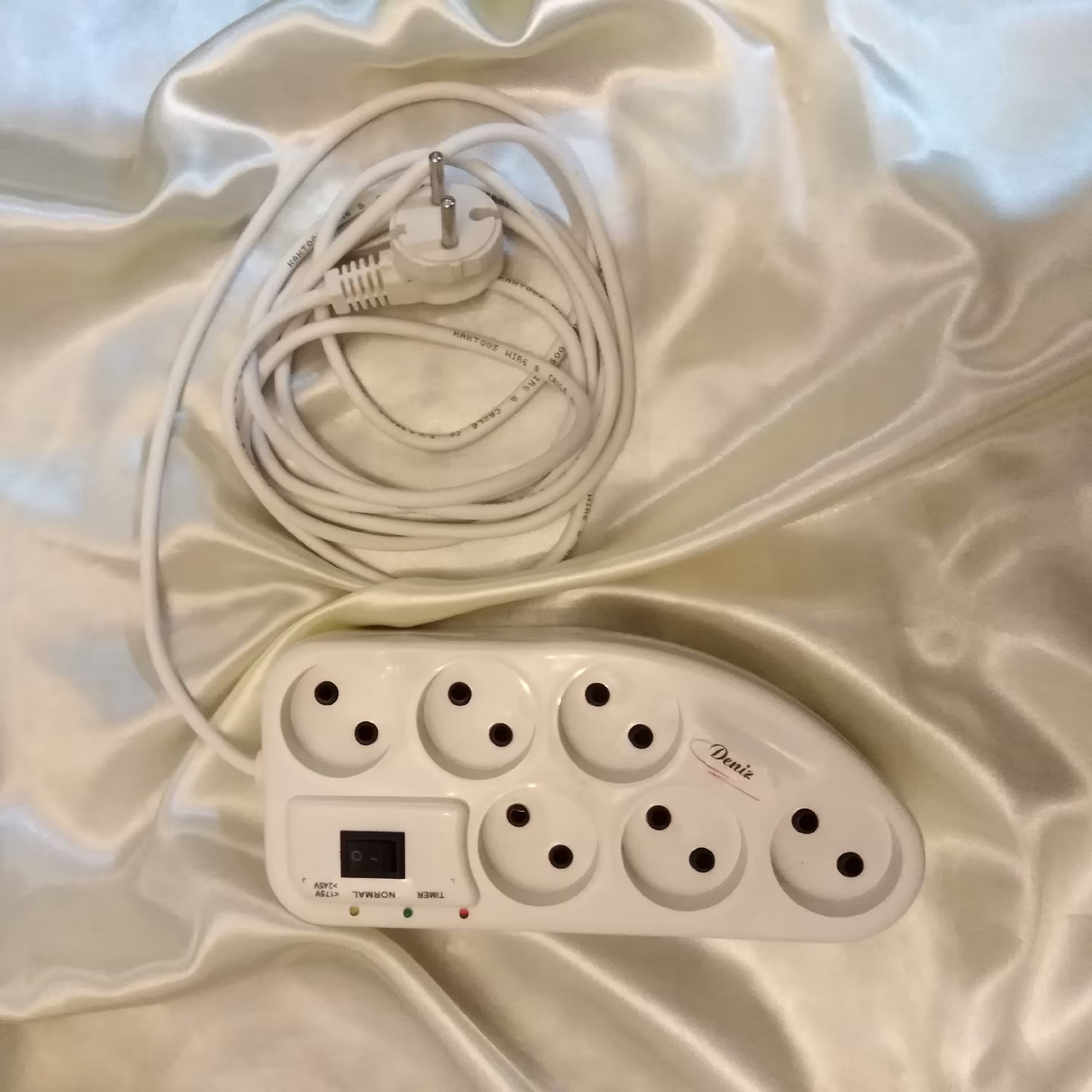 محافظ برق 6خانه 3متری  رنگ سفید