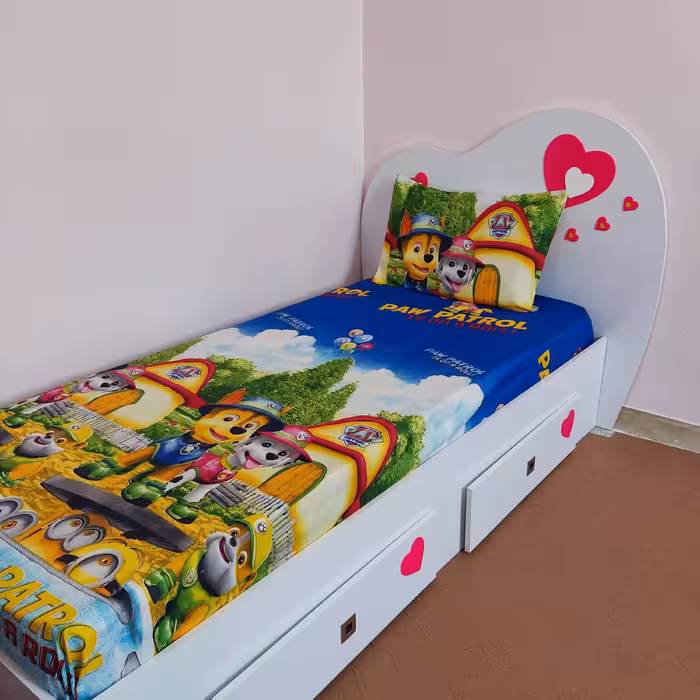 کاور تخت و روبالشتی یک نفره سه تکه طرح سگ های نگهبان