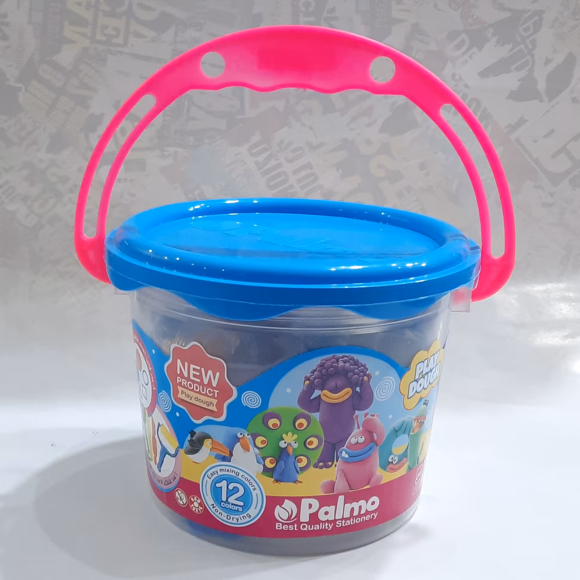خمیربازی سطلی 12رنگ پالمو شامل 8عدد اشکال قالب هندسی و 2عدد قالب حیوانات