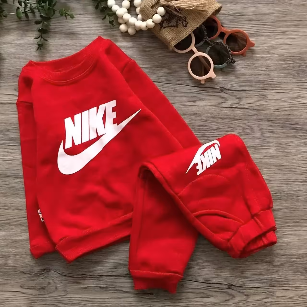 ست بلوز و شلوار اسپورت تو کرکی شیک و خوشگل مناسب حدود سنی 2 تا 9 سال رنگبندی متنوع و شاد