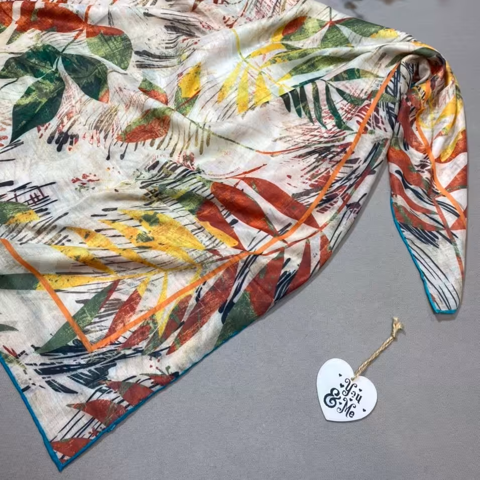 روسری زنانه