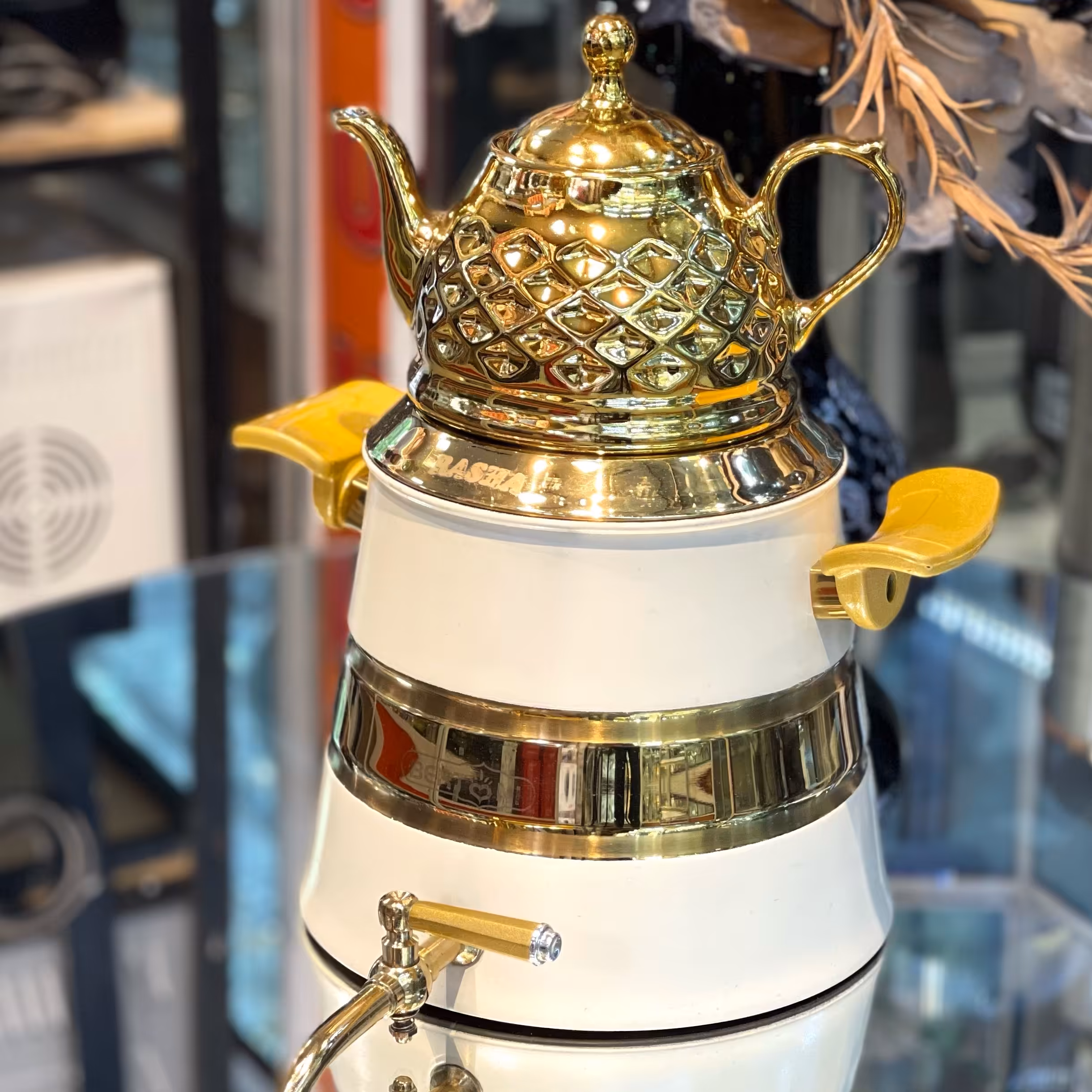 کتری و قوری شیردار کمر طلا