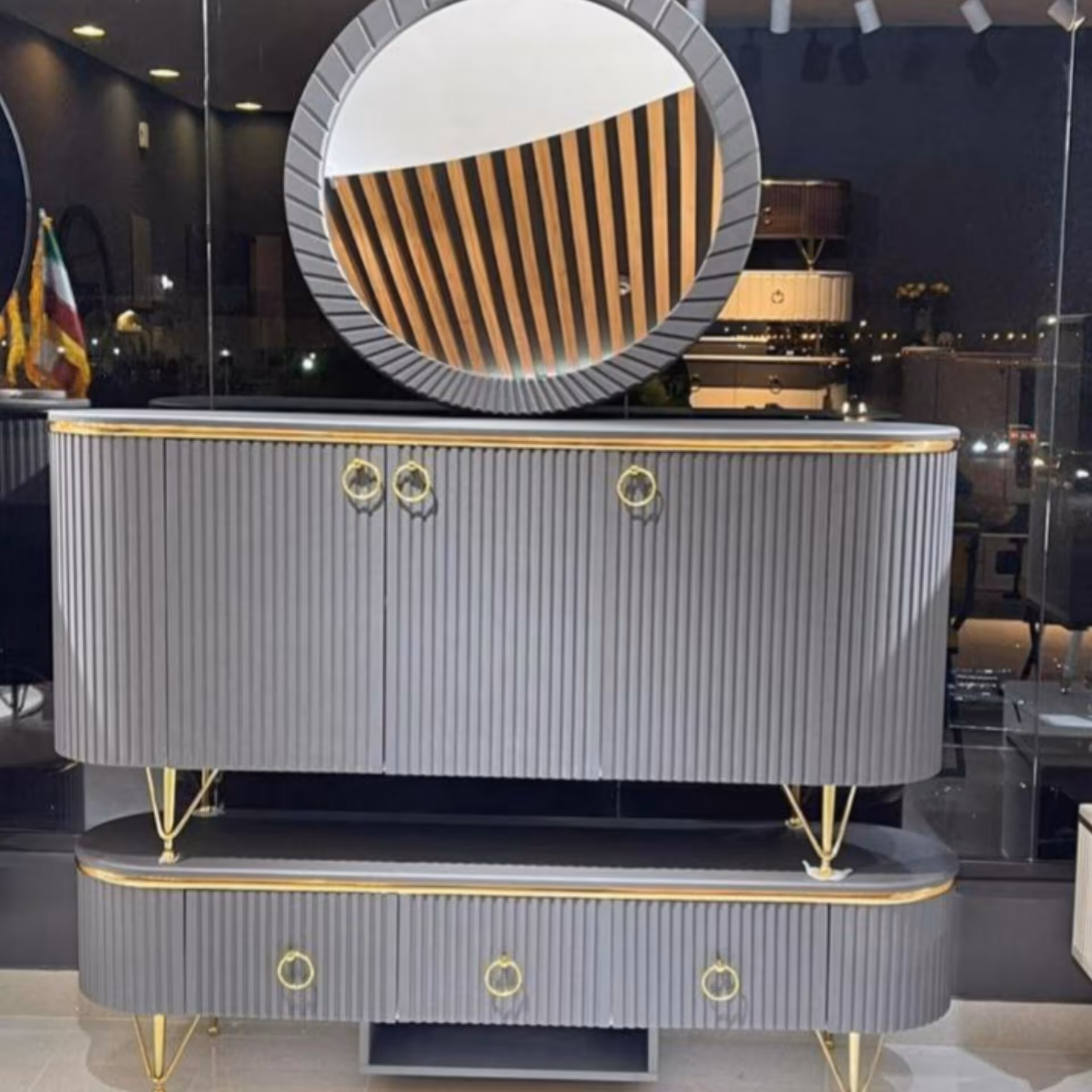 آینه کنسول مدل A106(هزینه ارسال با پس کرایه باربری به عهده مشتری میباشد