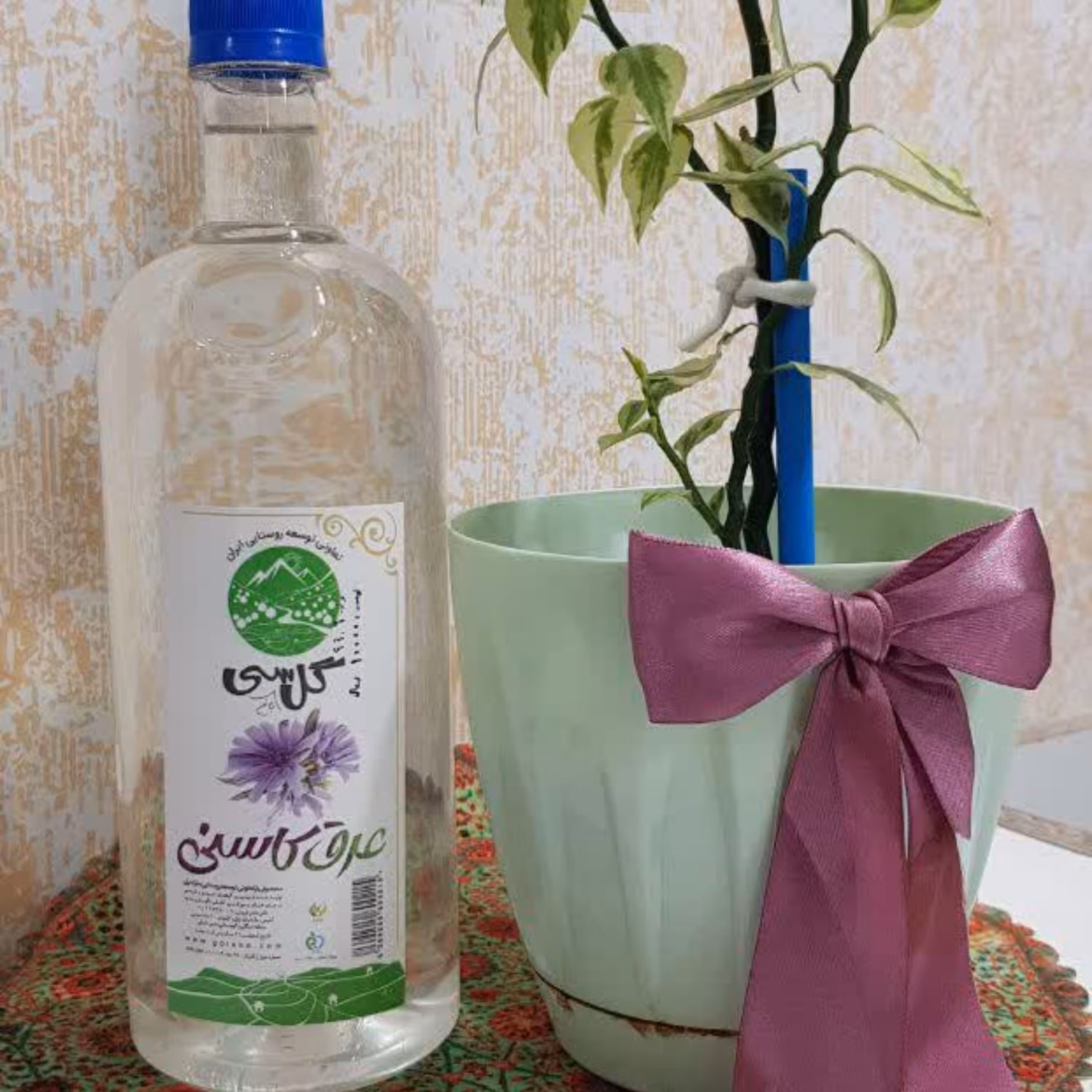 عرق کاسنی(اولین عرقیجات ارگانیک)