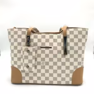 کیف تک رنگ زنانه