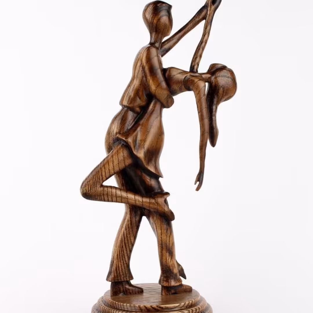 مجسمه چوبی رقص عشاق(تانگو)
