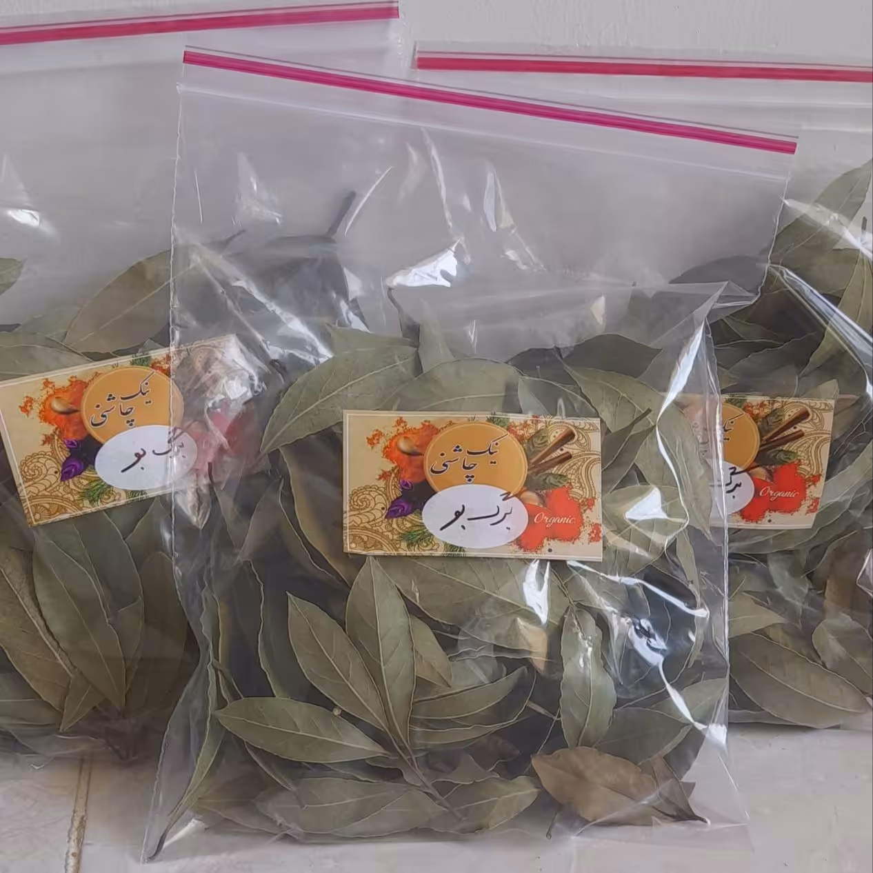 برگ بو اعلا  نیک چاشنی تمیز شسته شده