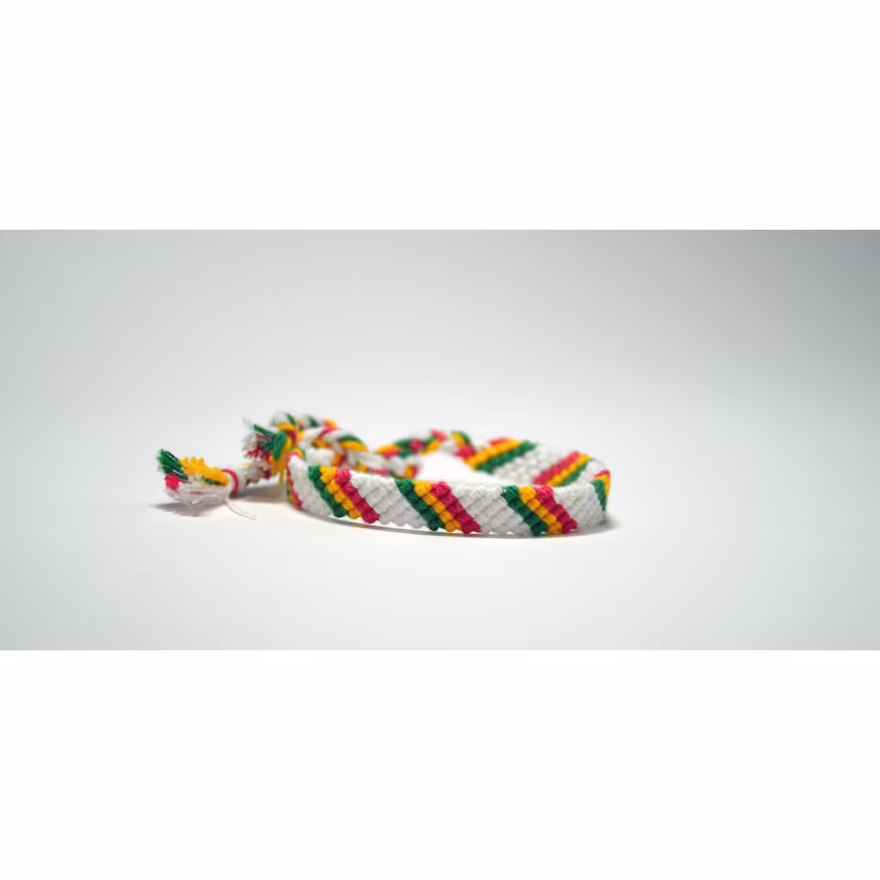 دستبند دوستی بافت طرح کج راه کد BC_10