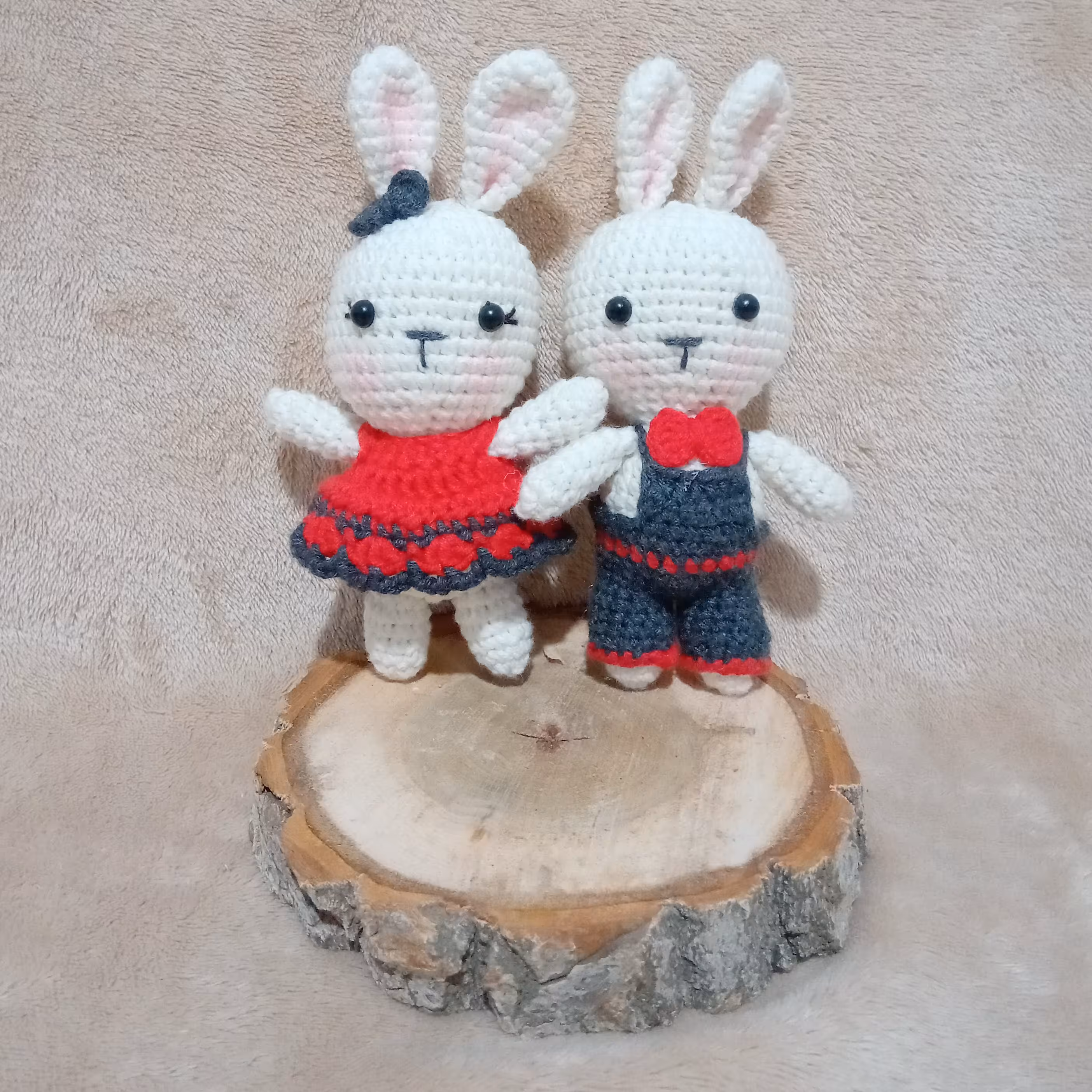 عروسک قلاب بافی زوج خرگوشی کوچک