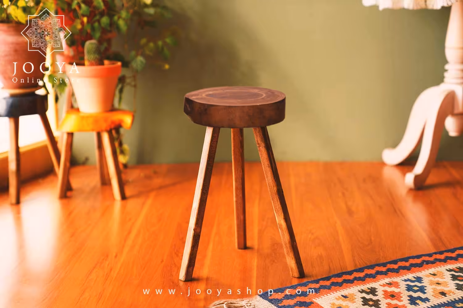 استند چوبی آرتاباز
