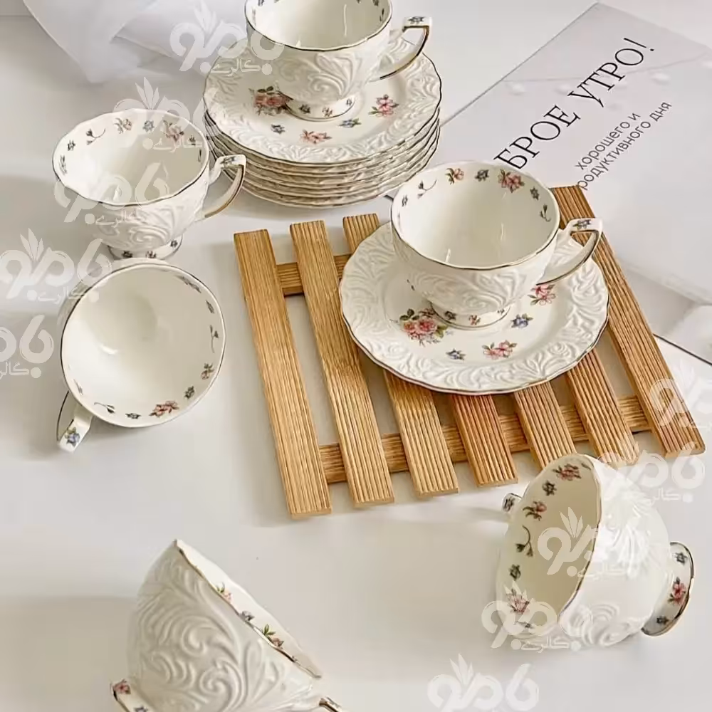 قهوه خوری جعبه دار لب طلا گلدار 104