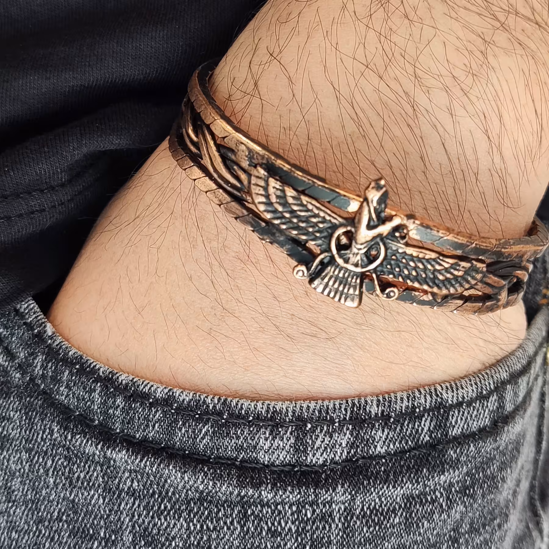 دستبند مسی طرح فروهر سیاه قلم مس اصفهان فری سایز کیفیت بالا