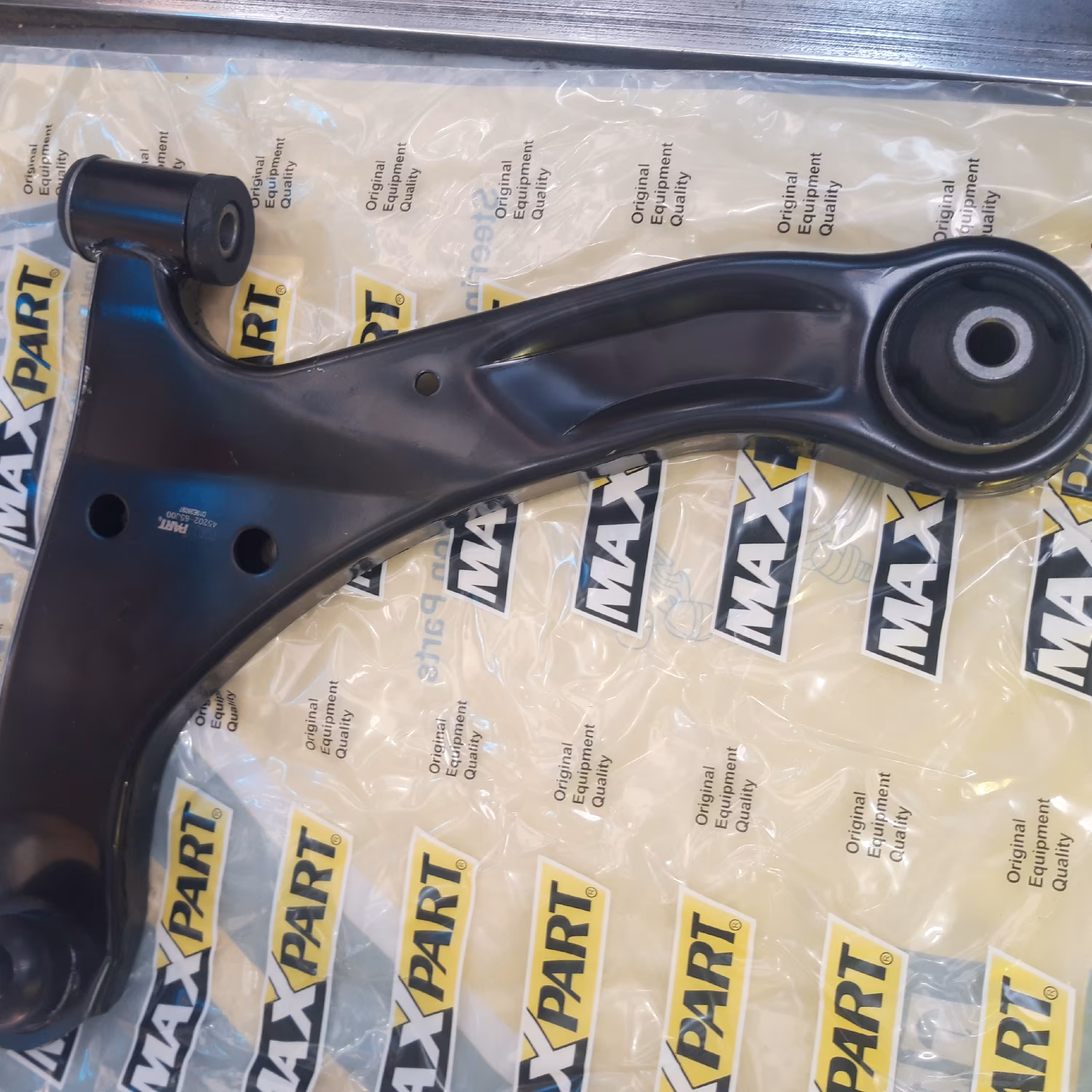 طبق جلو سوزوکی