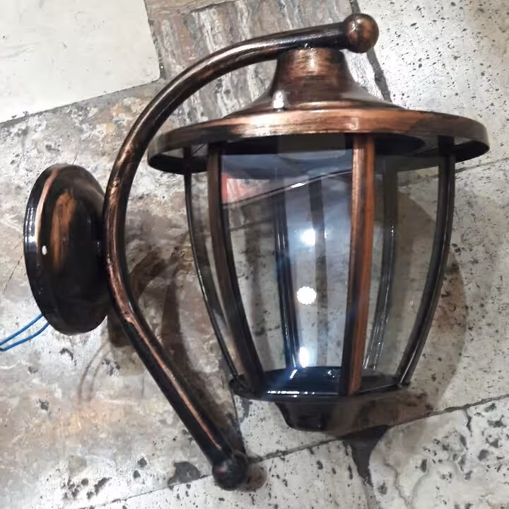 چراغ کلاسیک فلزی