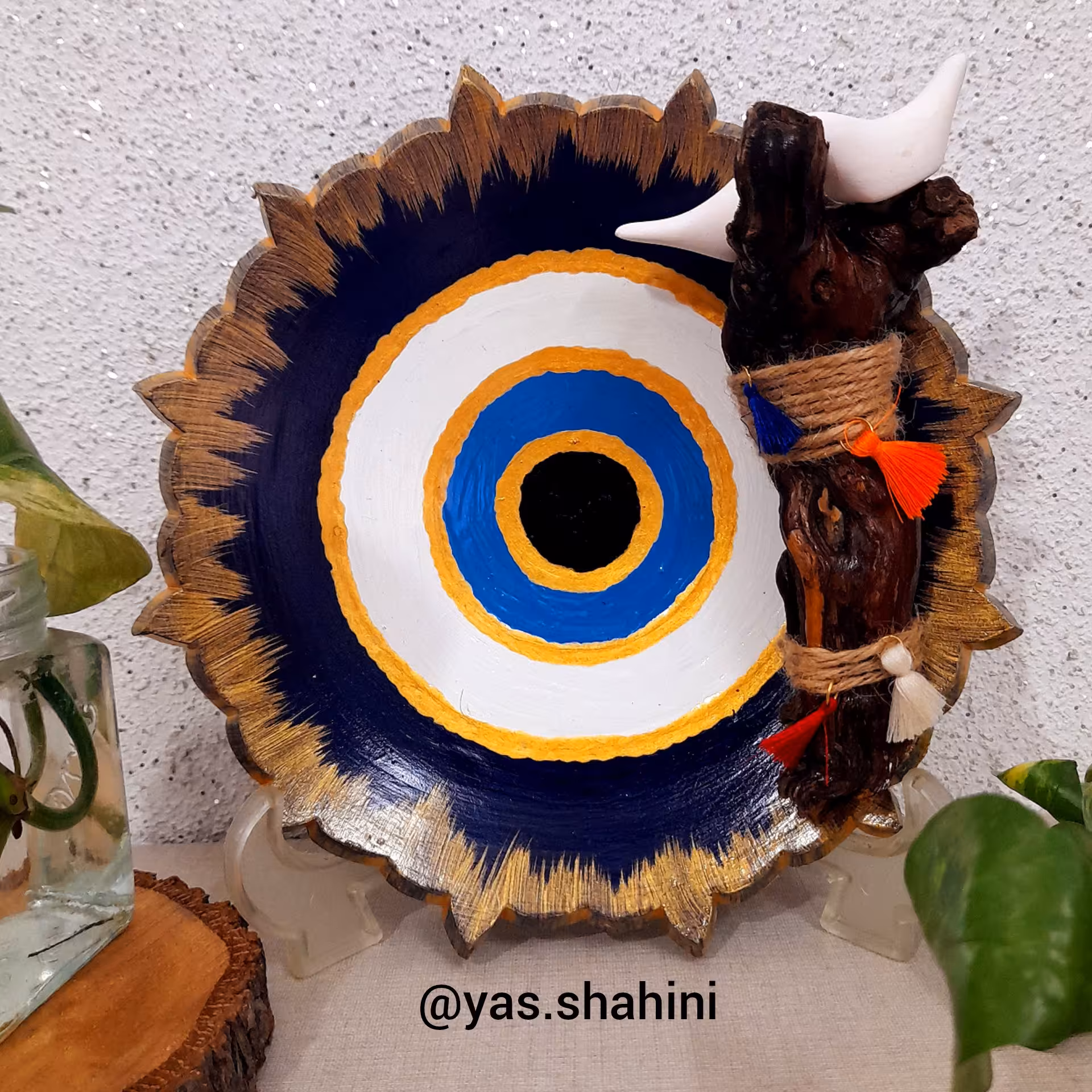 دیوارکوب دکوری چشم‌نظر  برجسته