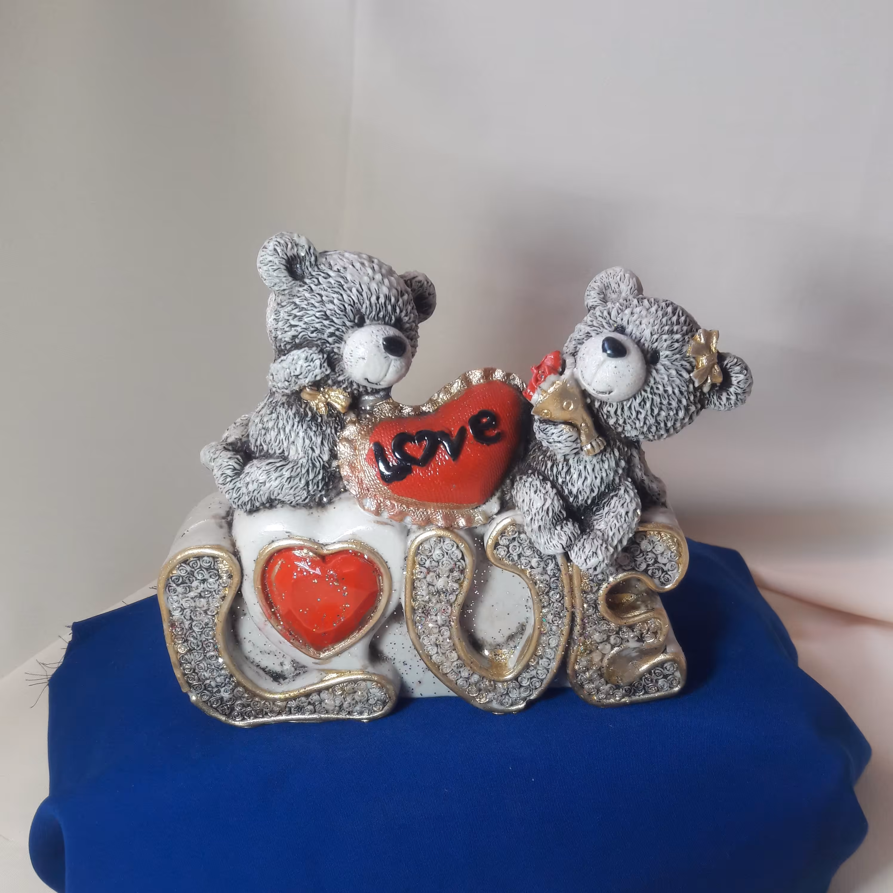 مجسمه تزئینی دو خرس عاشق به همراه قلب