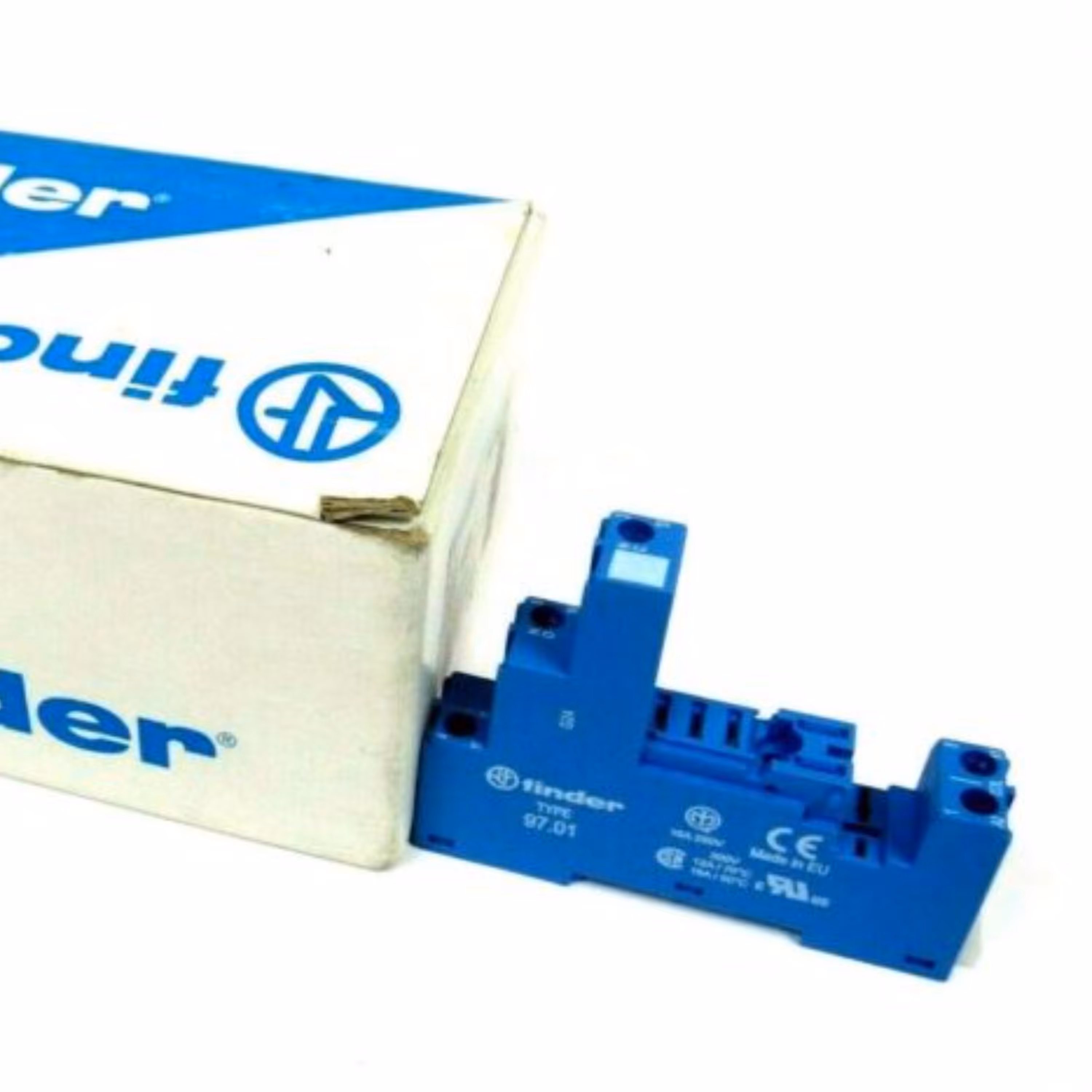 پایه رله 5 پایه برند finder-1co.spdt