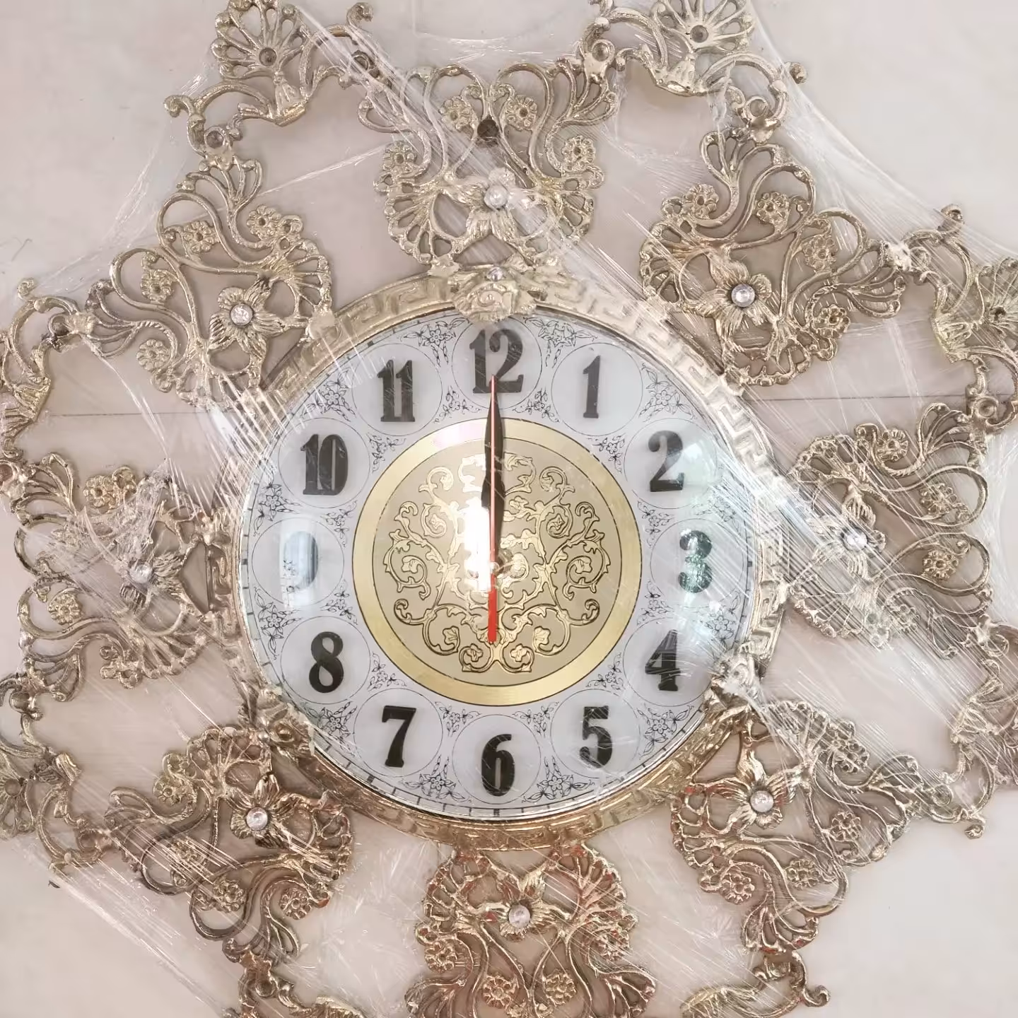 ساعت دیواری