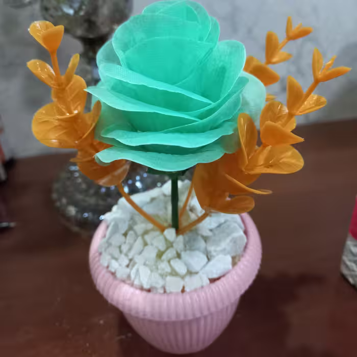 گل سبز لمسی