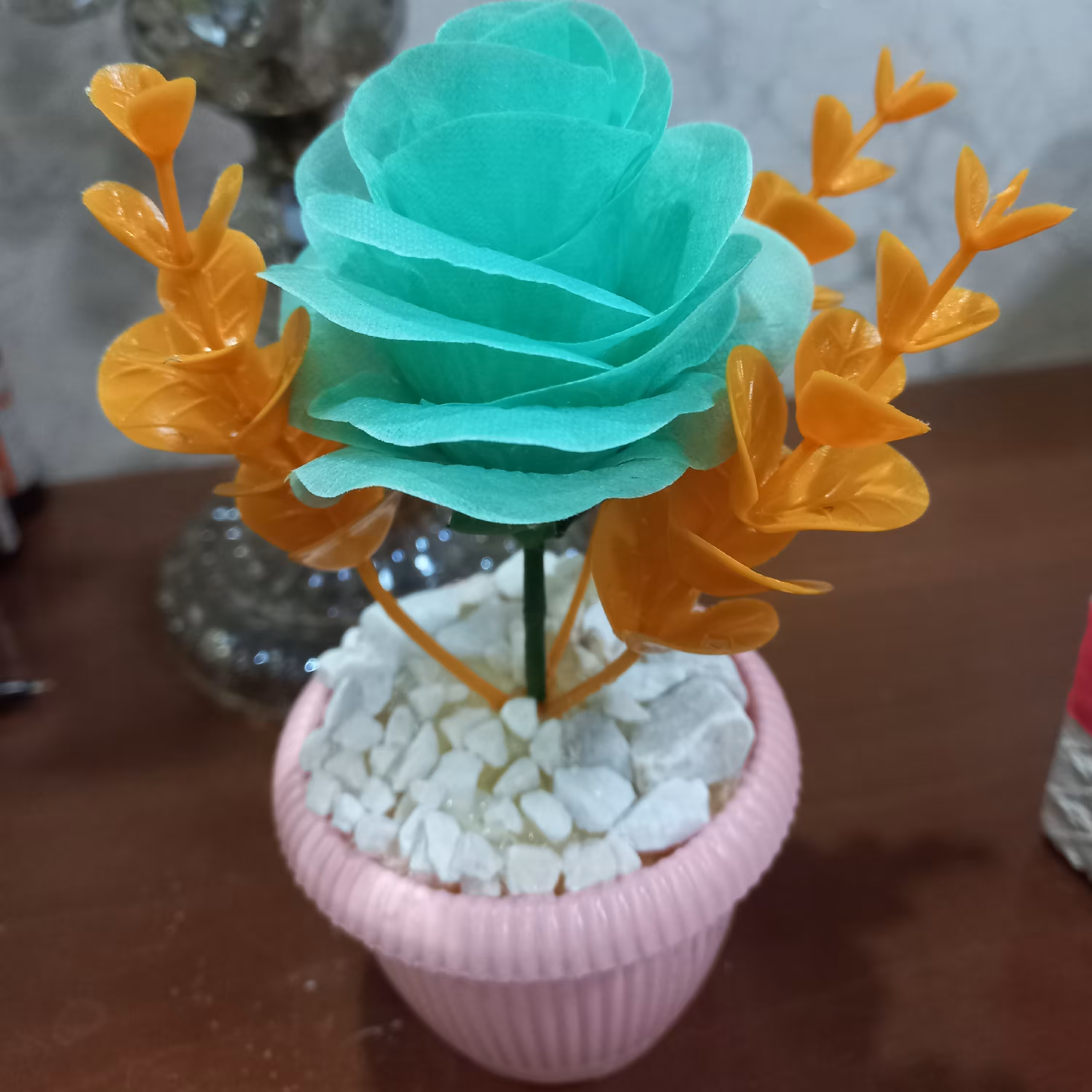 گل سبز لمسی
