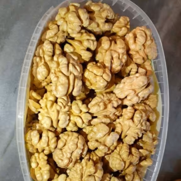 خشکبارنازگل
مغزگردوبینظر اعلا محصول امسال(1000)گرمی