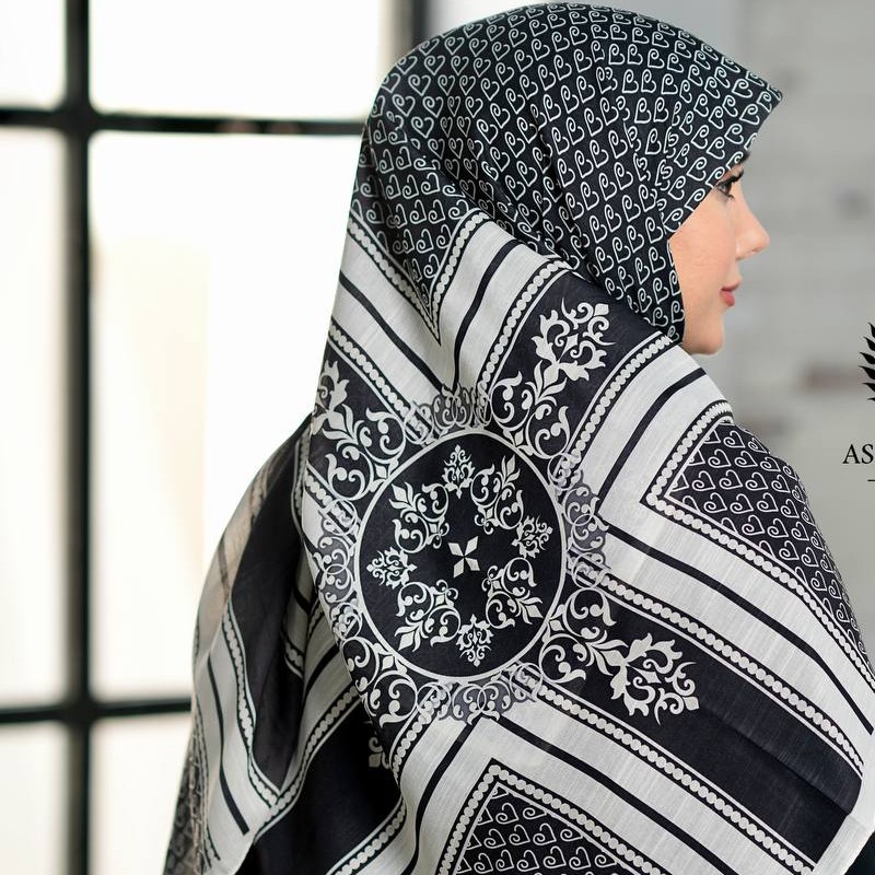 روسری نخ وی آی پی قواره 140 خنک و زیبا در طرح کد1233