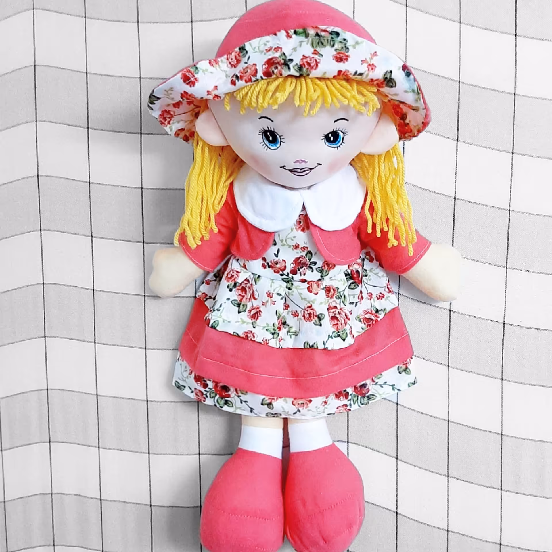 عروسک دخترانه دختر سوفیا جذاب پولیشی سایز بزرگ 60 سانتی