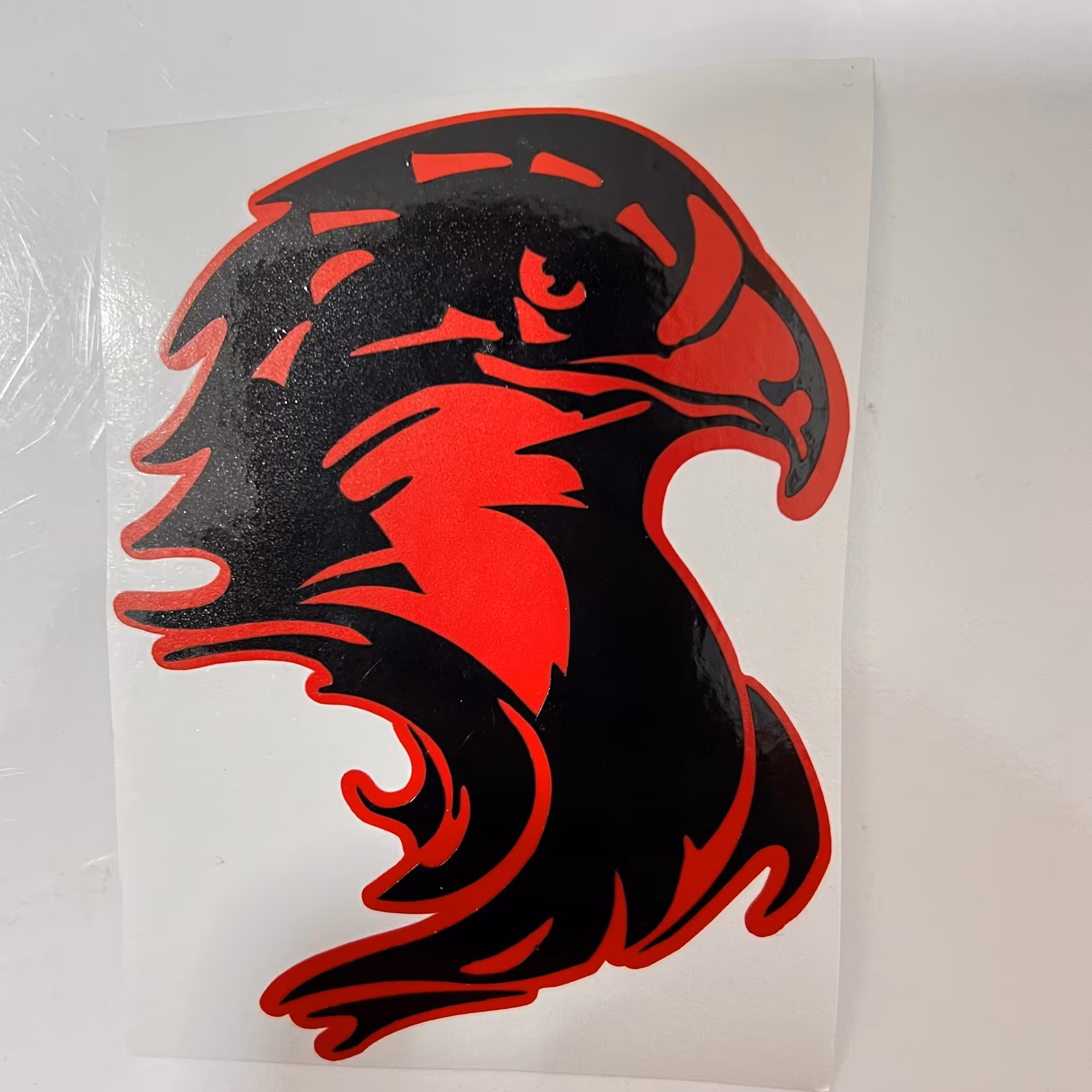 برچسب عقاب قرمز