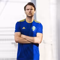 پیراهن آستین کوتاه تیم ملی سوئد فصل 2018-2019 طرح اورجینال درجه یک تایلندی