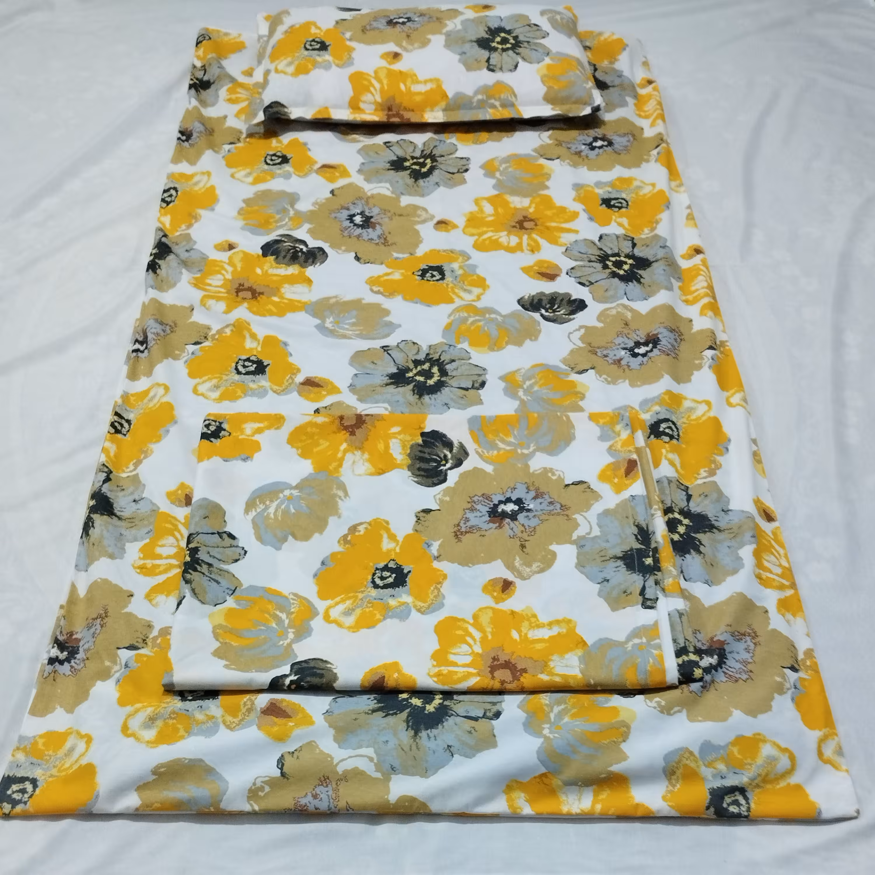 سرویس ملحفه (ست روبالشی، روتشکی، ملحفه)