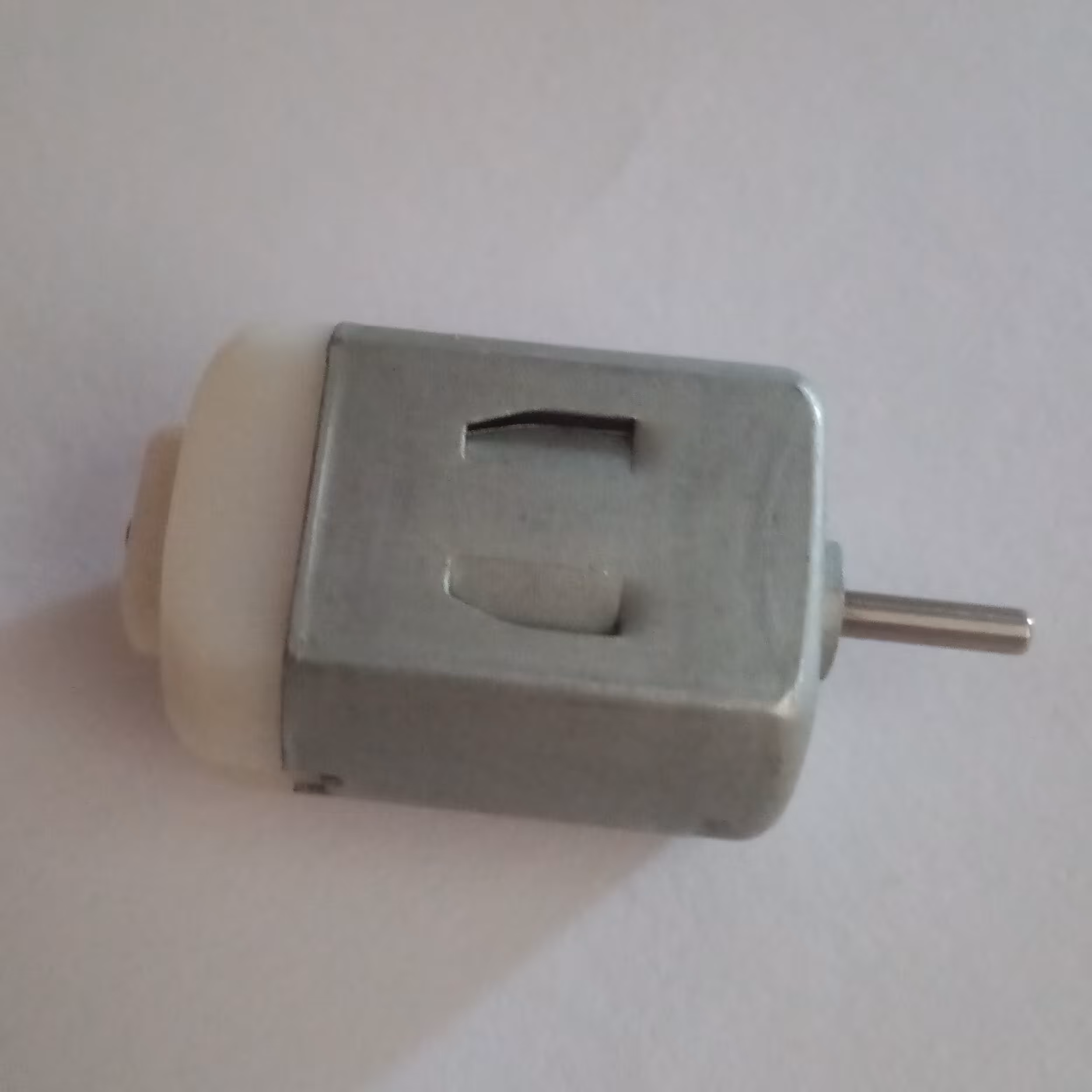 آرمیچر کوچک سرسفید مخصوص کاردستی 