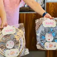 دم کنی 3 تیکه اعلا عسل 3 تیکه دارای رنگبندی و طرحبندی از جنس پارچه