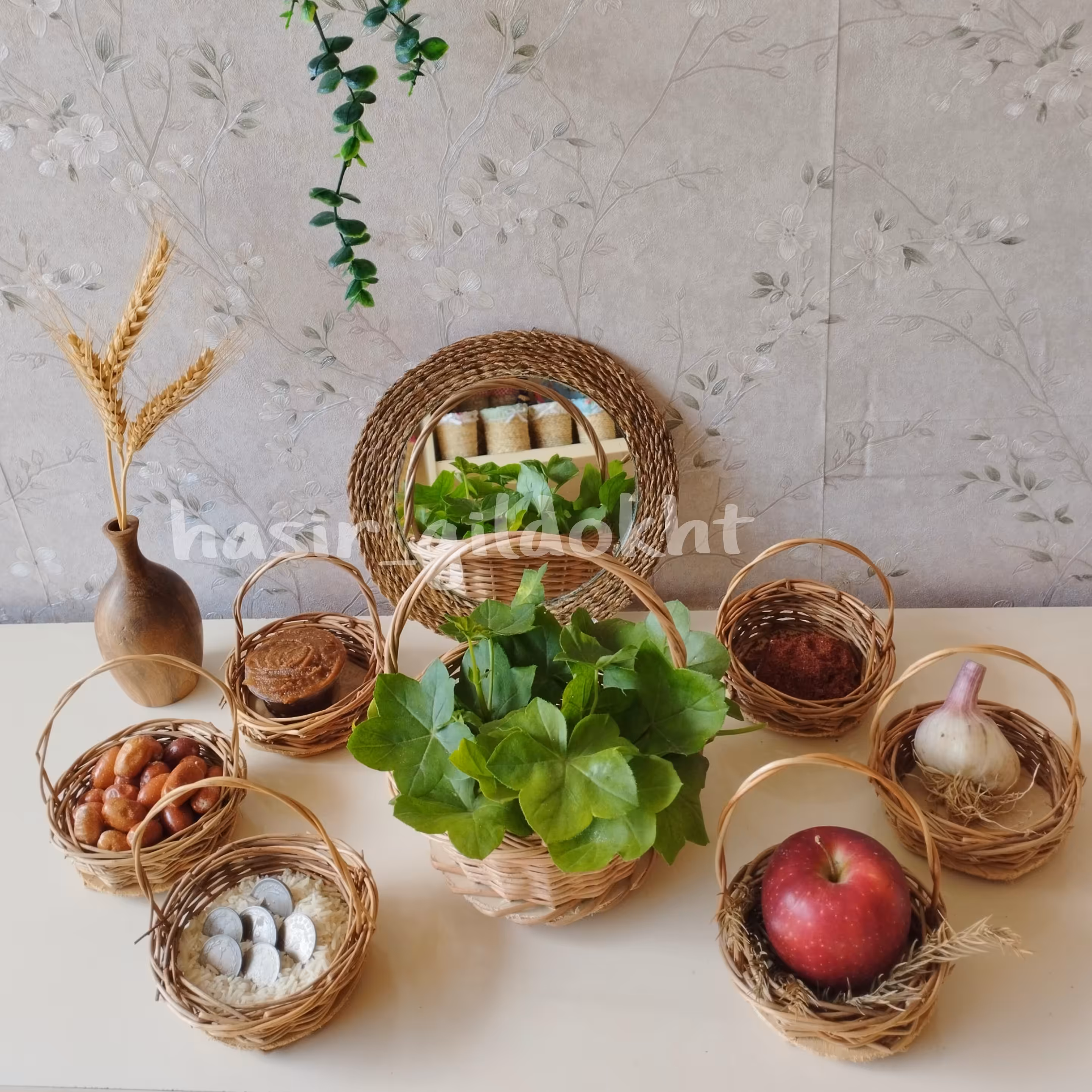 هفتسین حصیری مروار با آینه