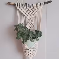 آویز گلدان مکرومه طرح آبشاری 