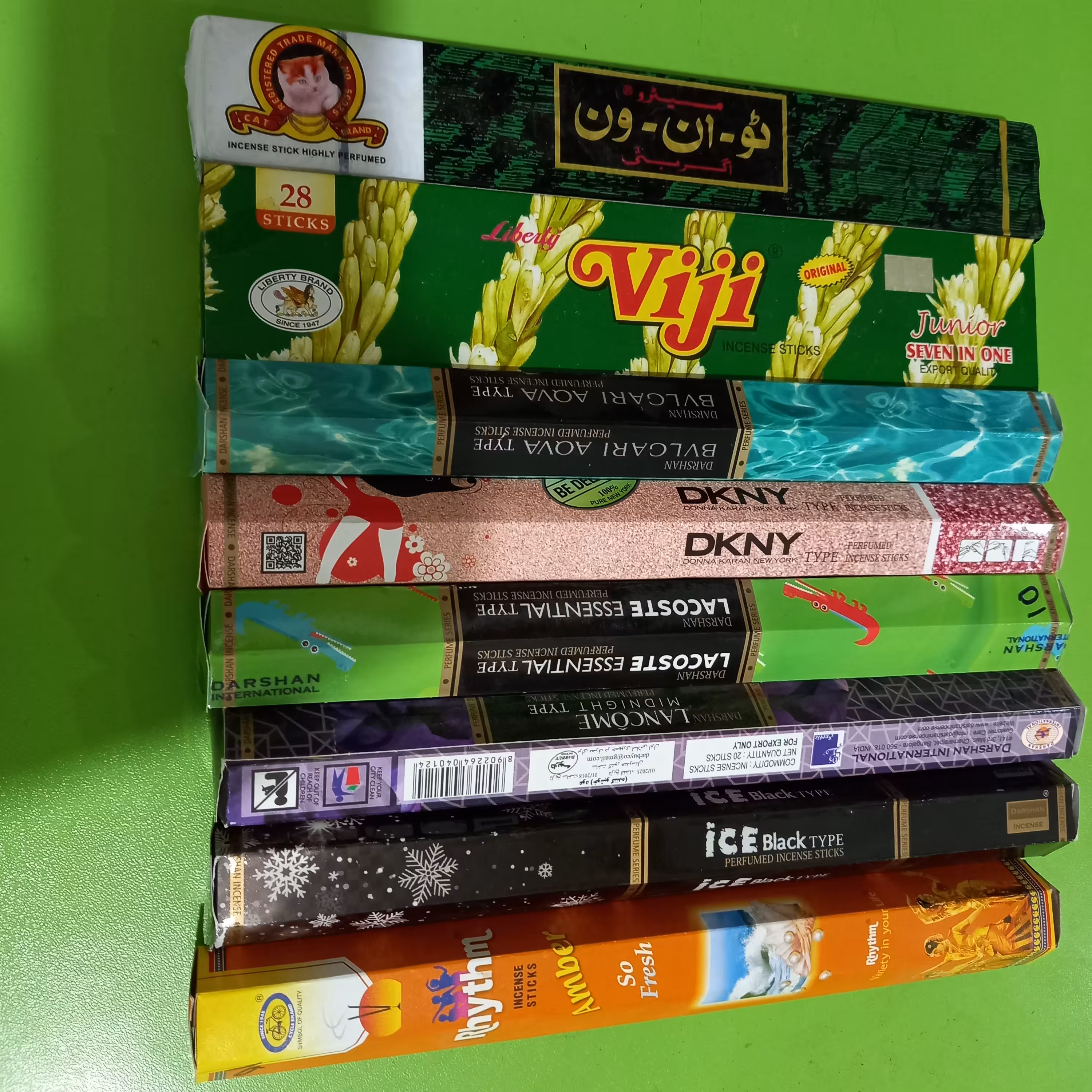 بخور هندی در رایحه های متنوع