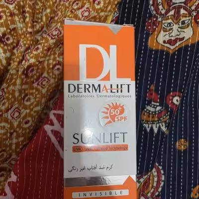 ضد آفتاب بیرنگ پوست چرب درمالیفت