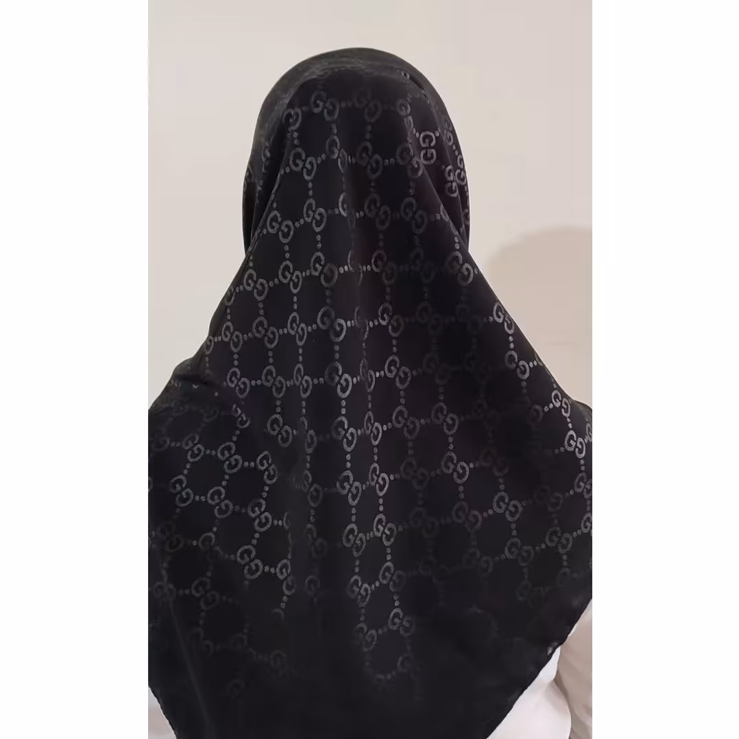 روسری مشکی کرپ گل پرس