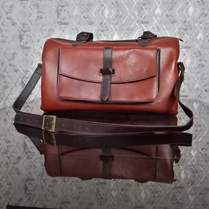 ساک چرم طبیعی گاوی دستدوز