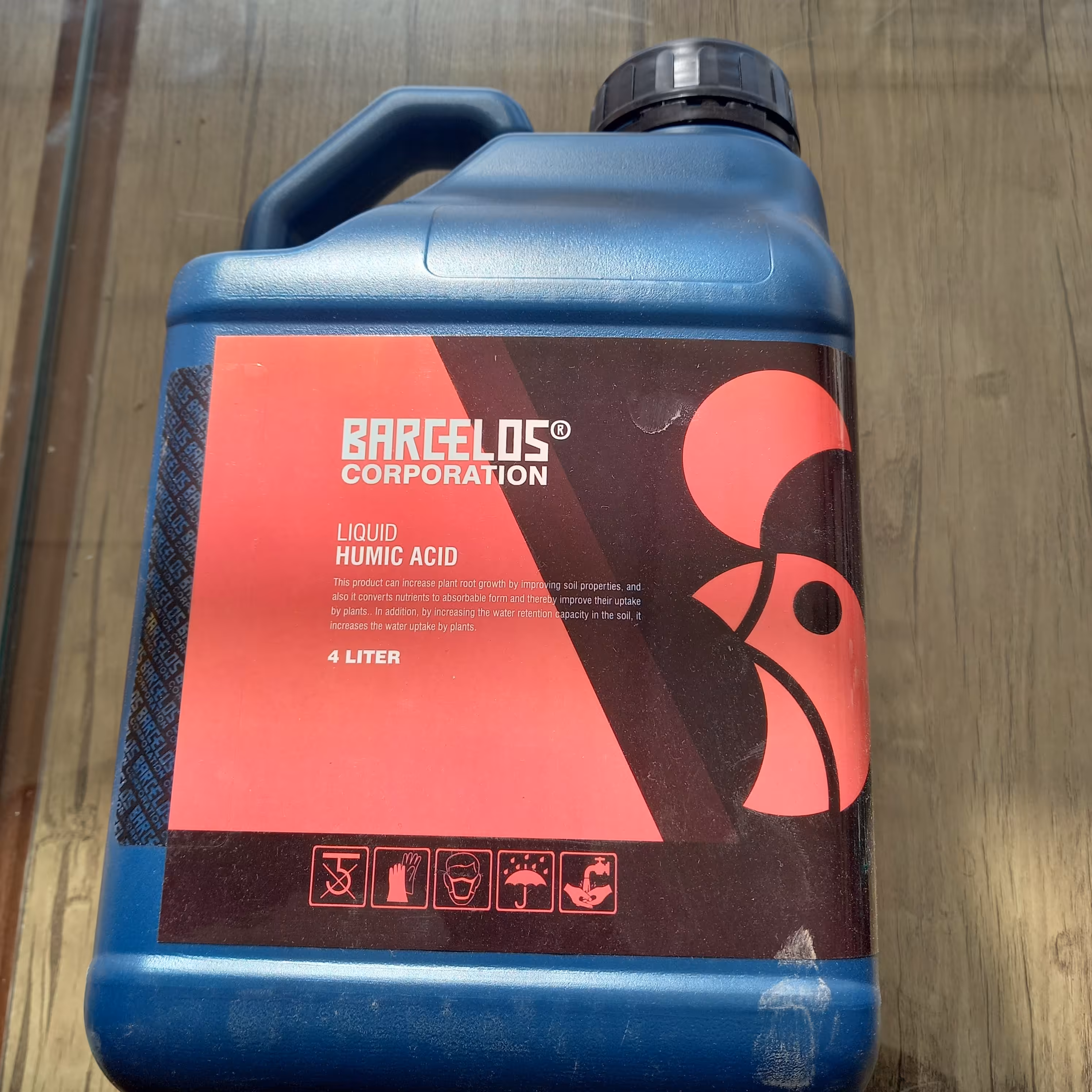 هیومیک مایع 4 لیتری بارسلوس وارداتی پرتقالی 