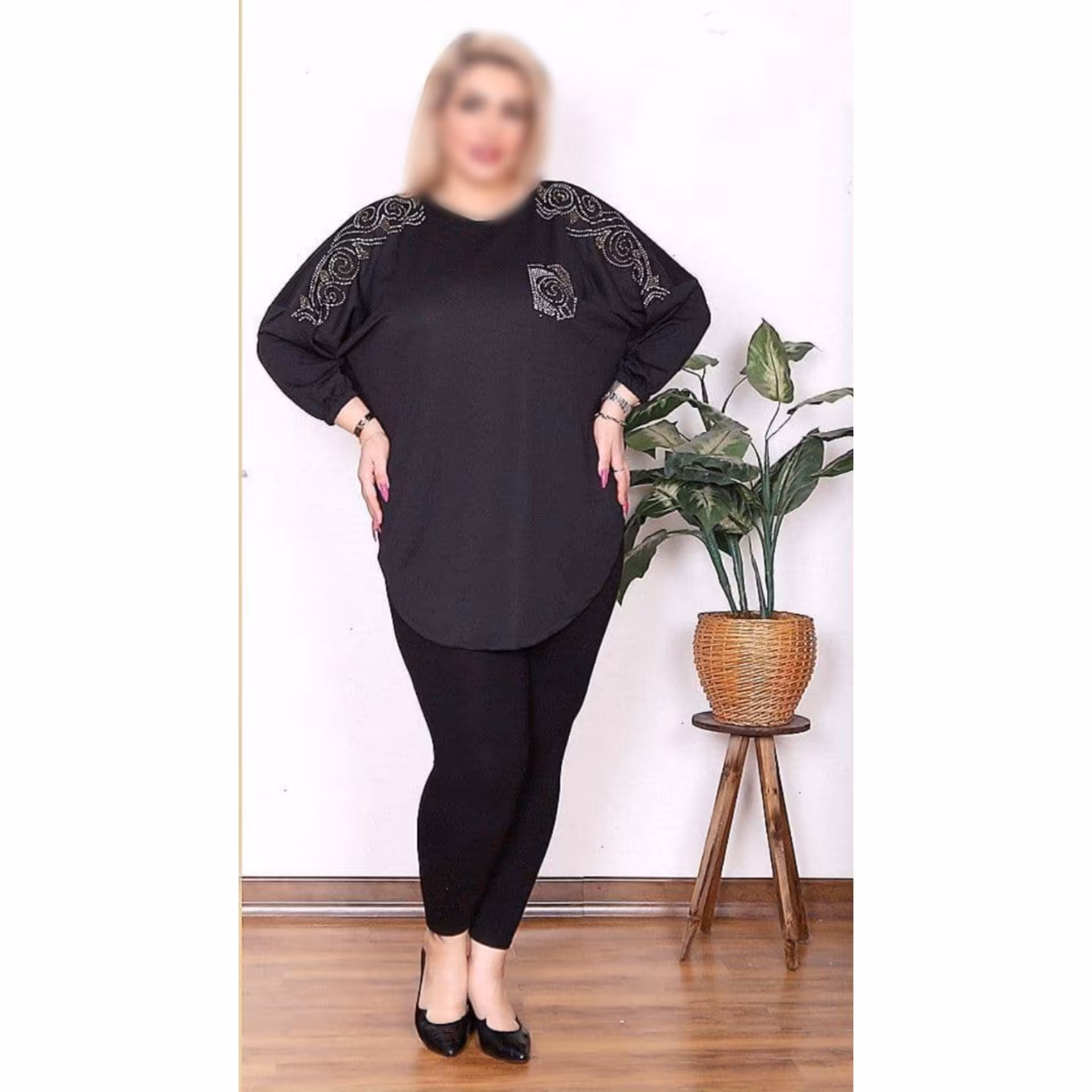 تونیک‌ نگین دار